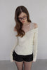 Lace Detail Off-Shoulder Top -cream