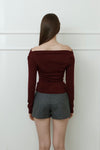 Mellow Off-Shoulder Top -burgundy