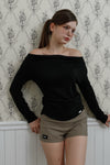 Mellow Off-Shoulder Top -black